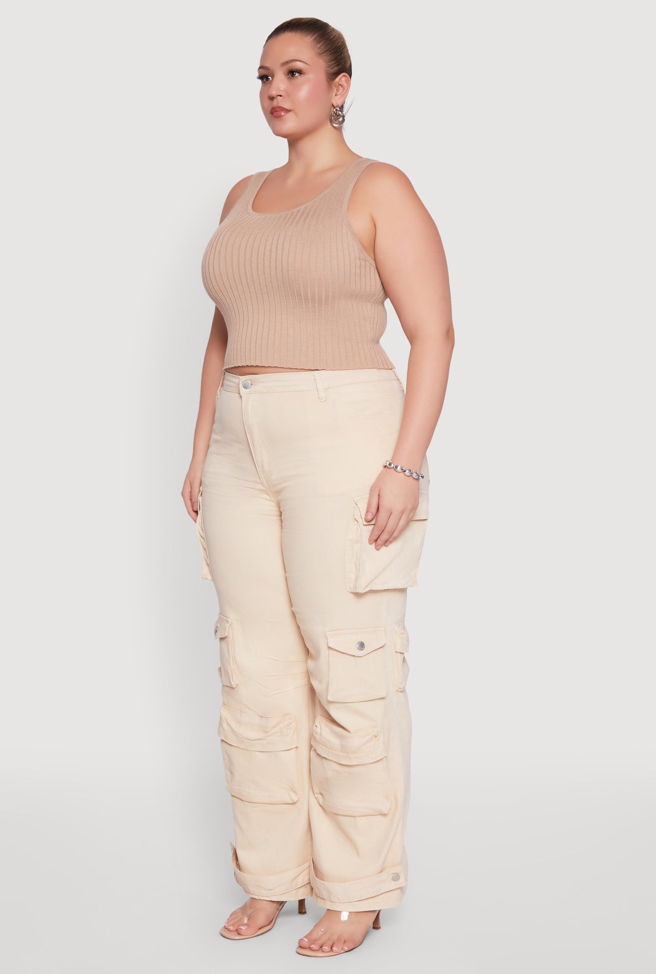 3870064722443016_003