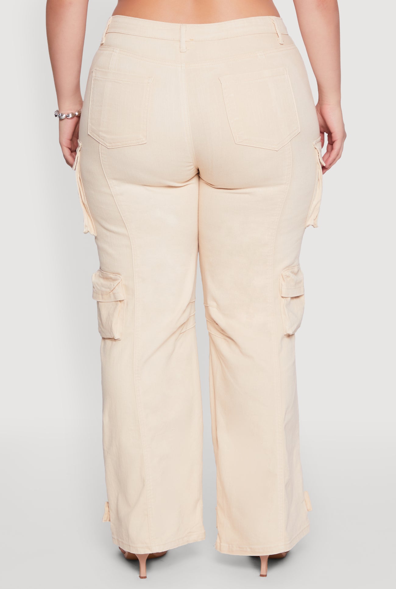 3870064722443016_006