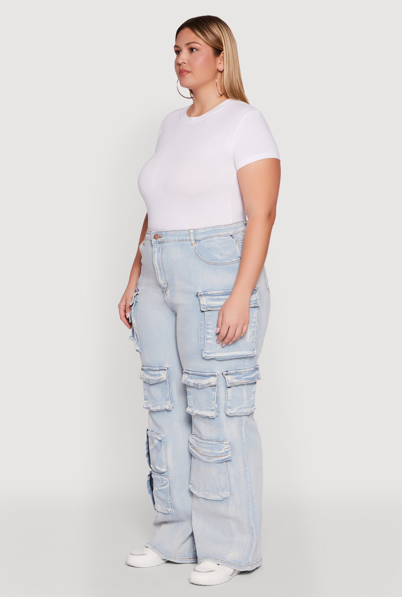 3870064723050402_003