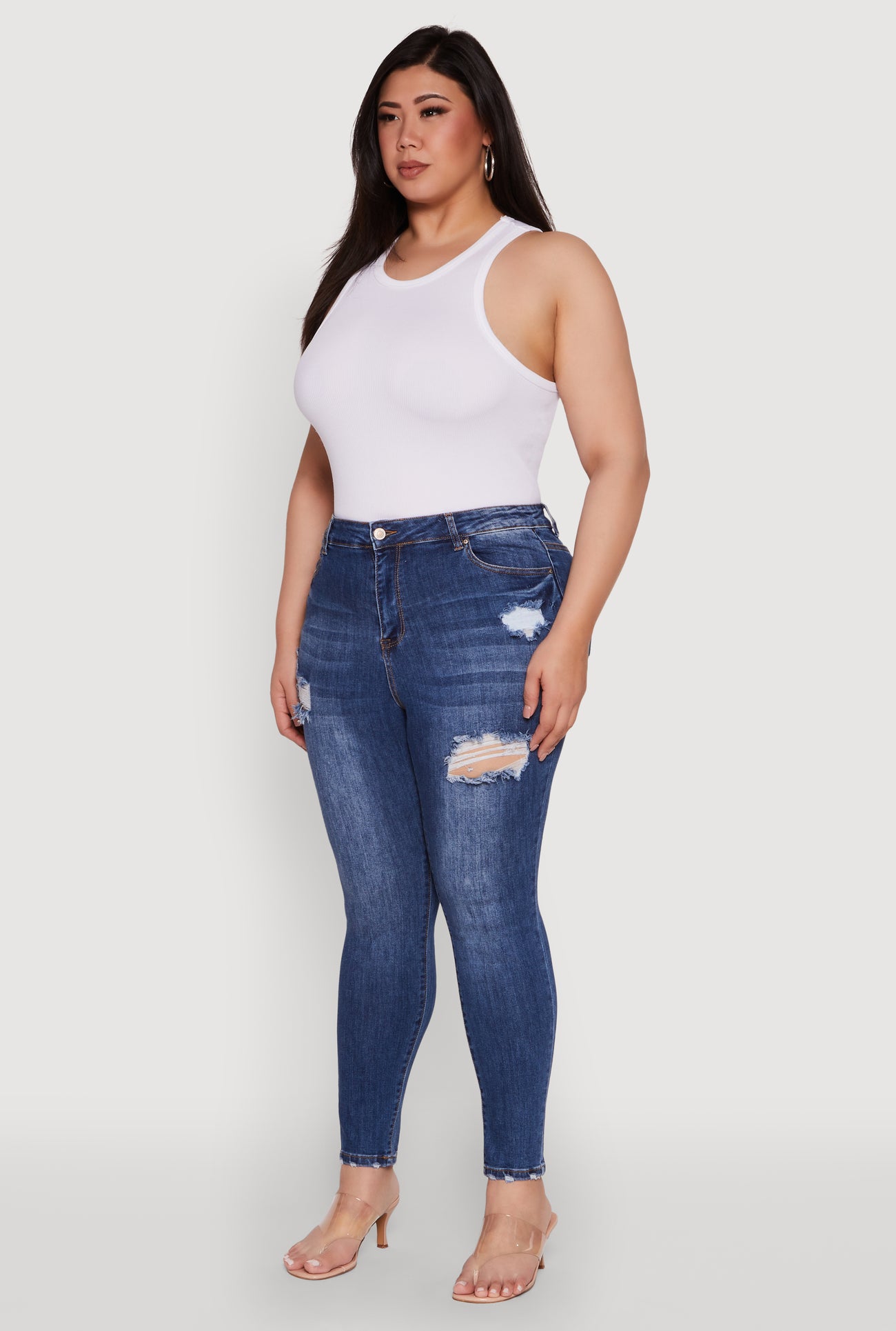 3870071610316404_003