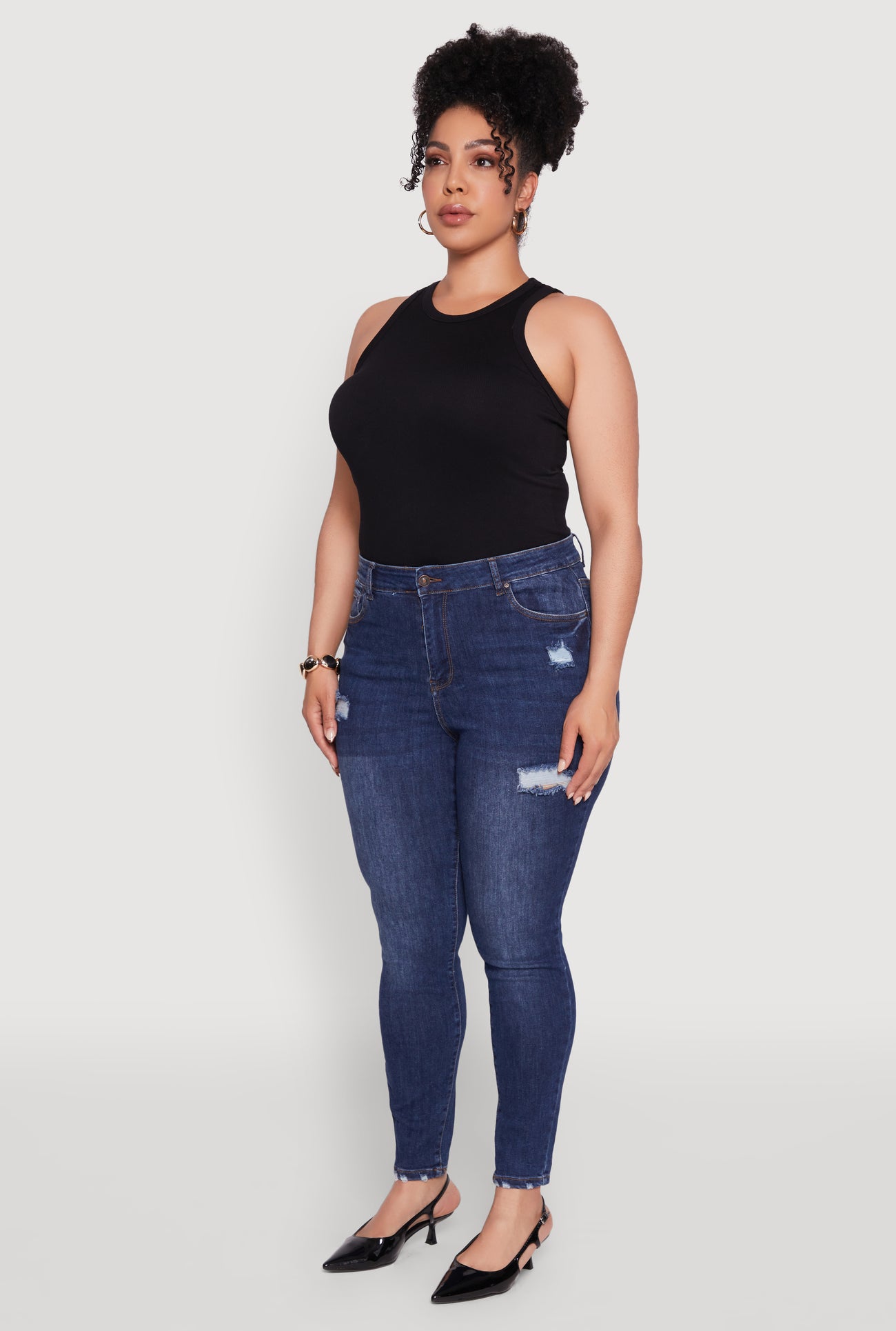 3870071610316408_003