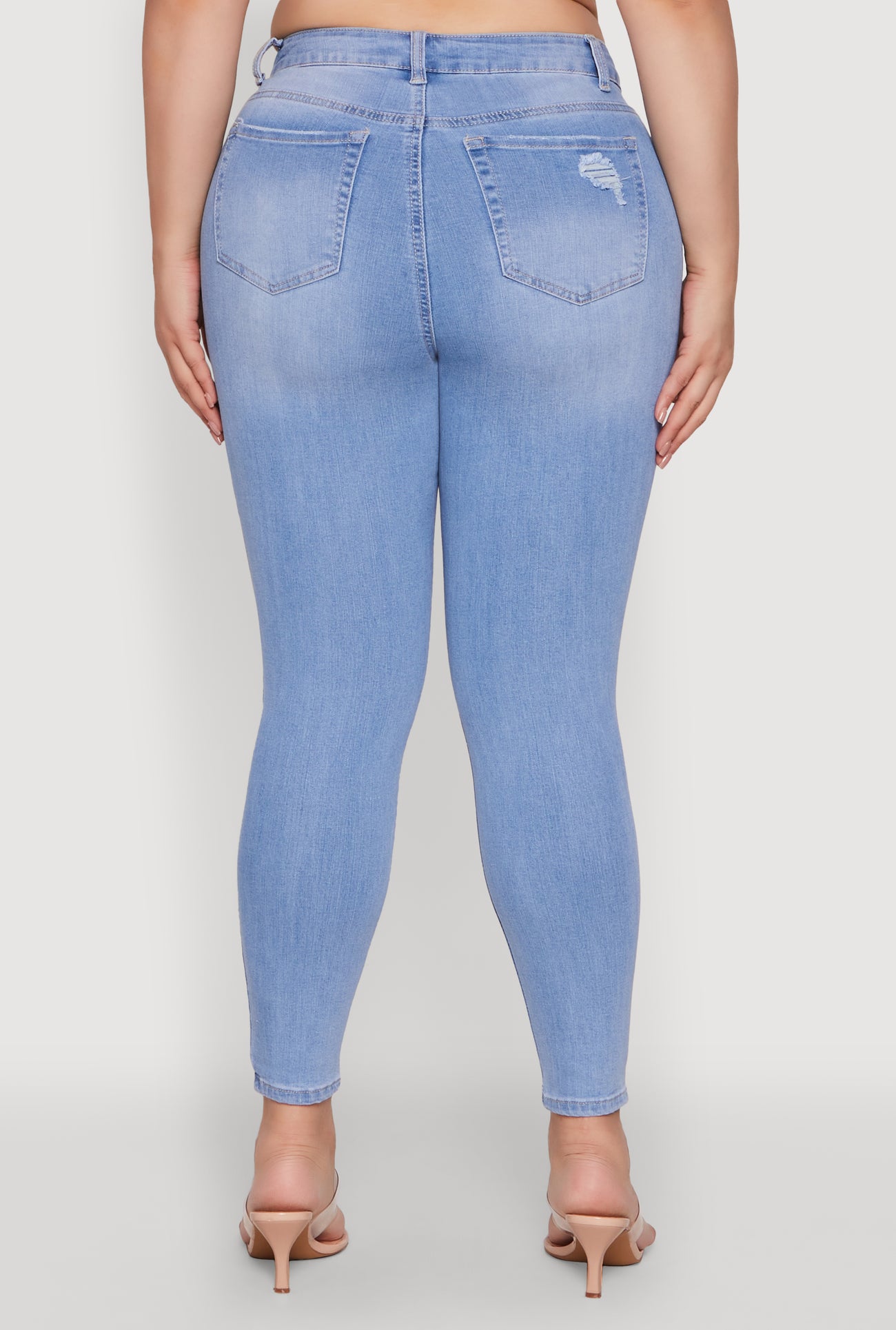 3870071610324402_006