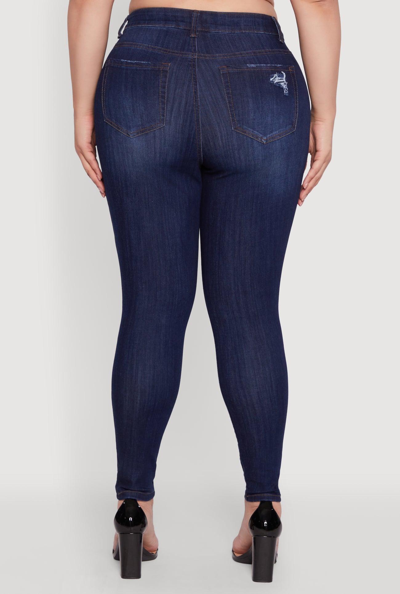 3870071610324408_006