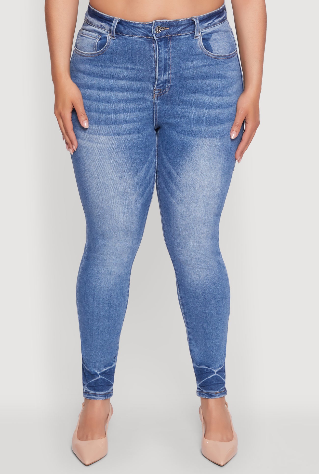 3870071610329404_005