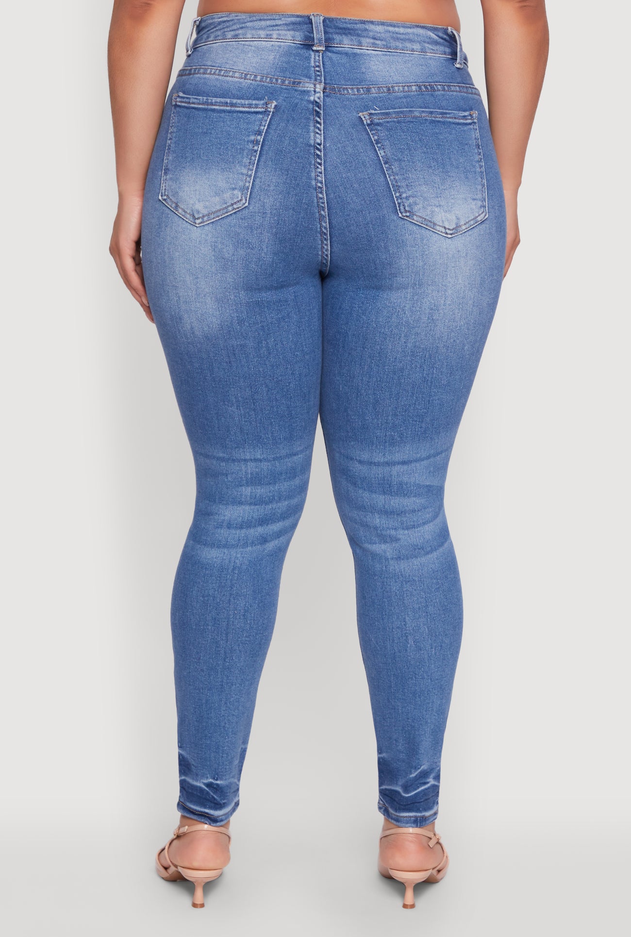 3870071610329404_006