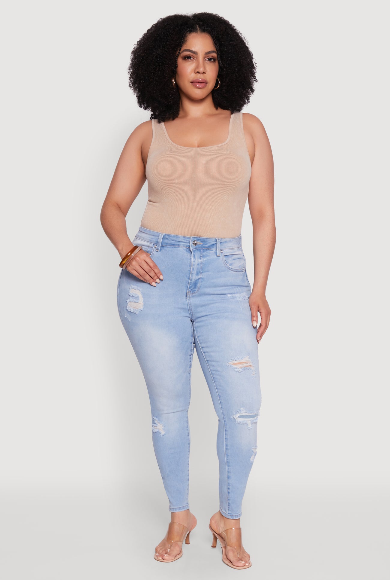 3870071611703402_001