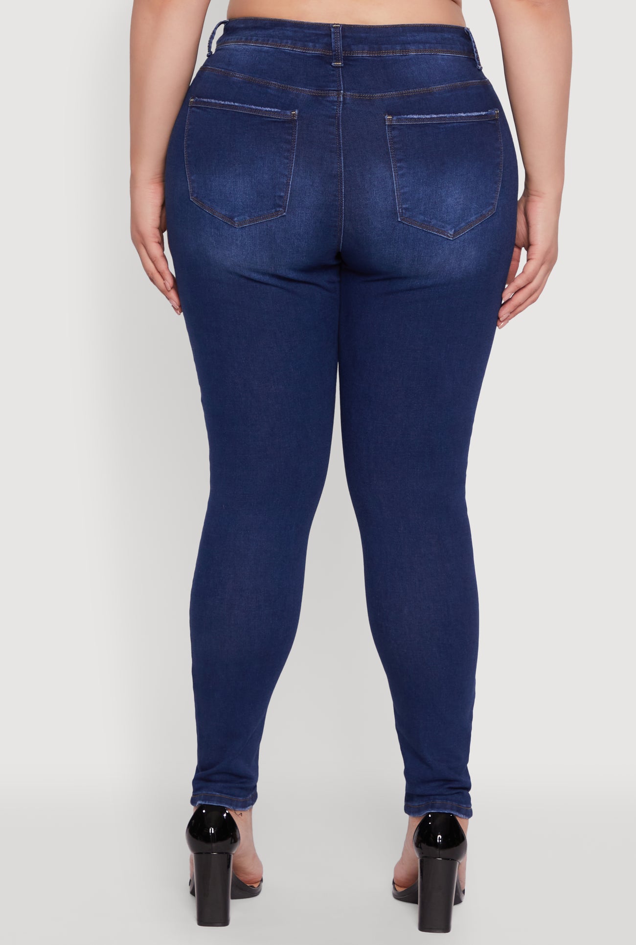 3870071612213408_006