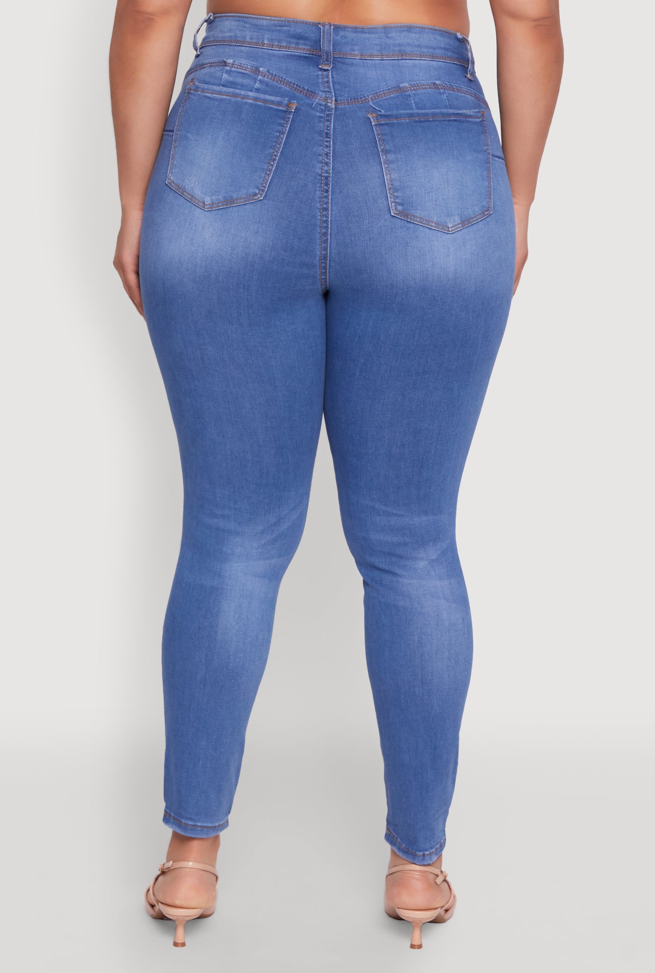 3870071612409404_006