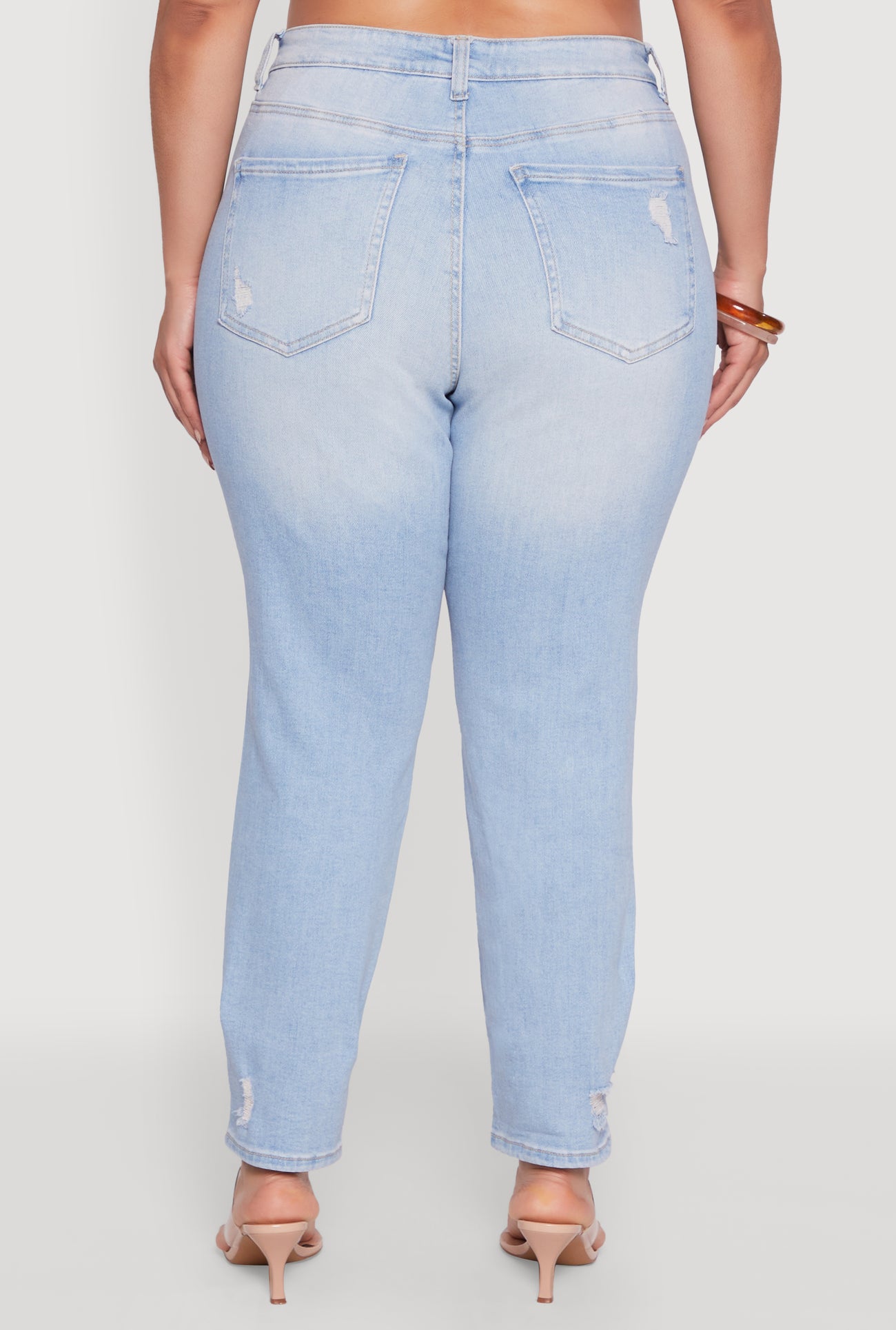 3870071612540402_006