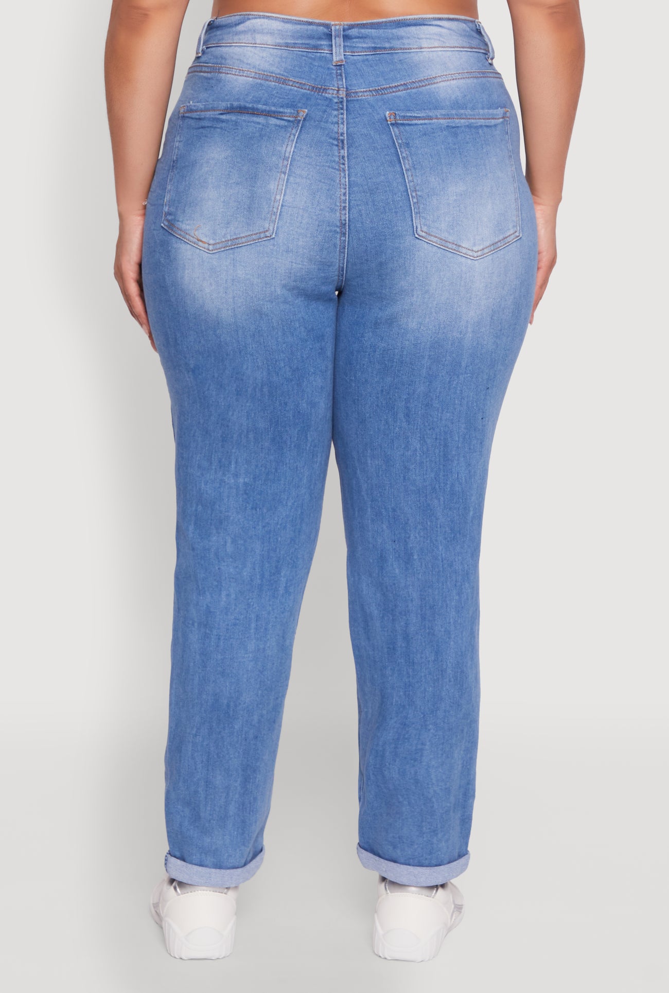 3870071612561404_007