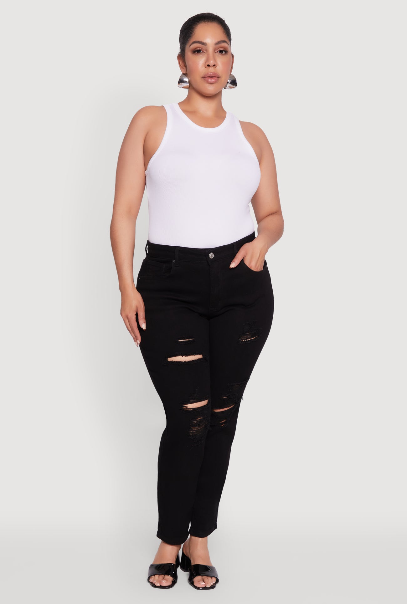 3870071612581001_001