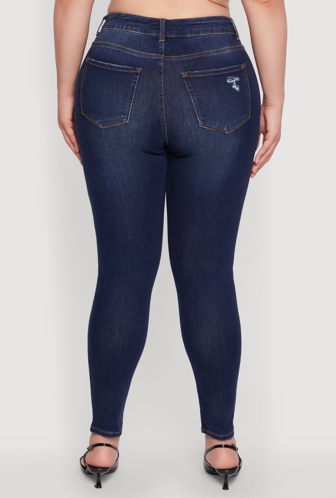 3870071612920408_006