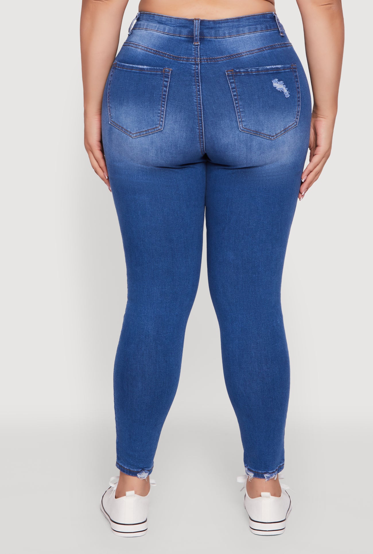 3870071613320404_006