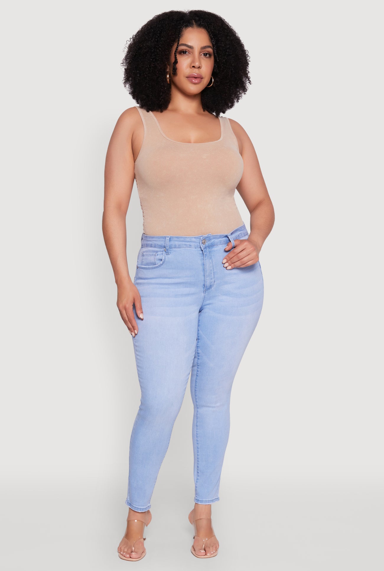 3870071614300402_001