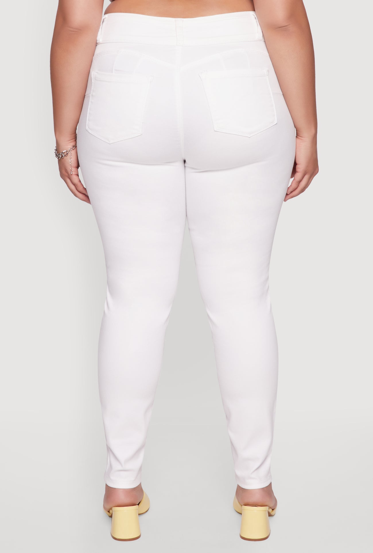 3870071614400010_006