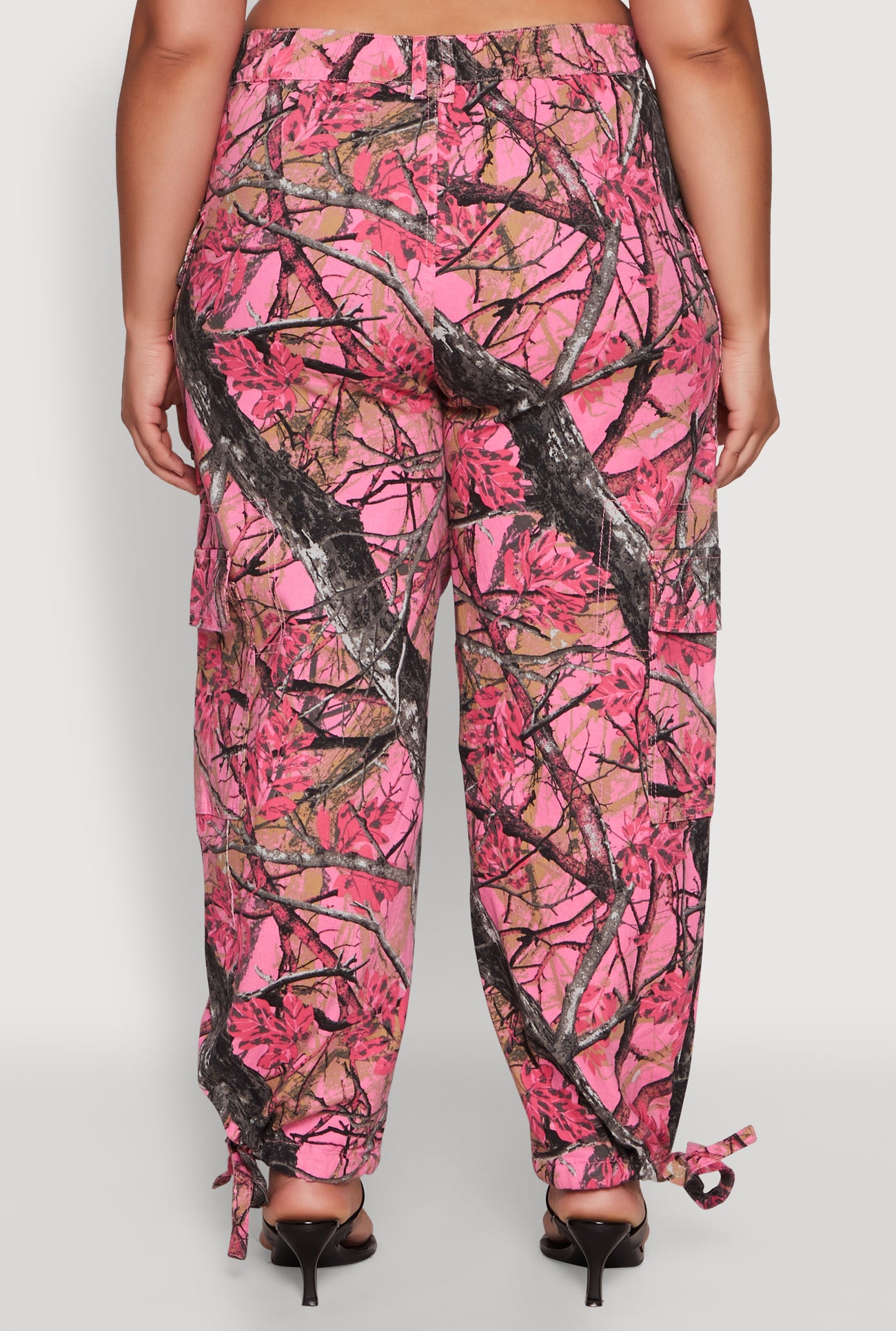 3870077132319066_006