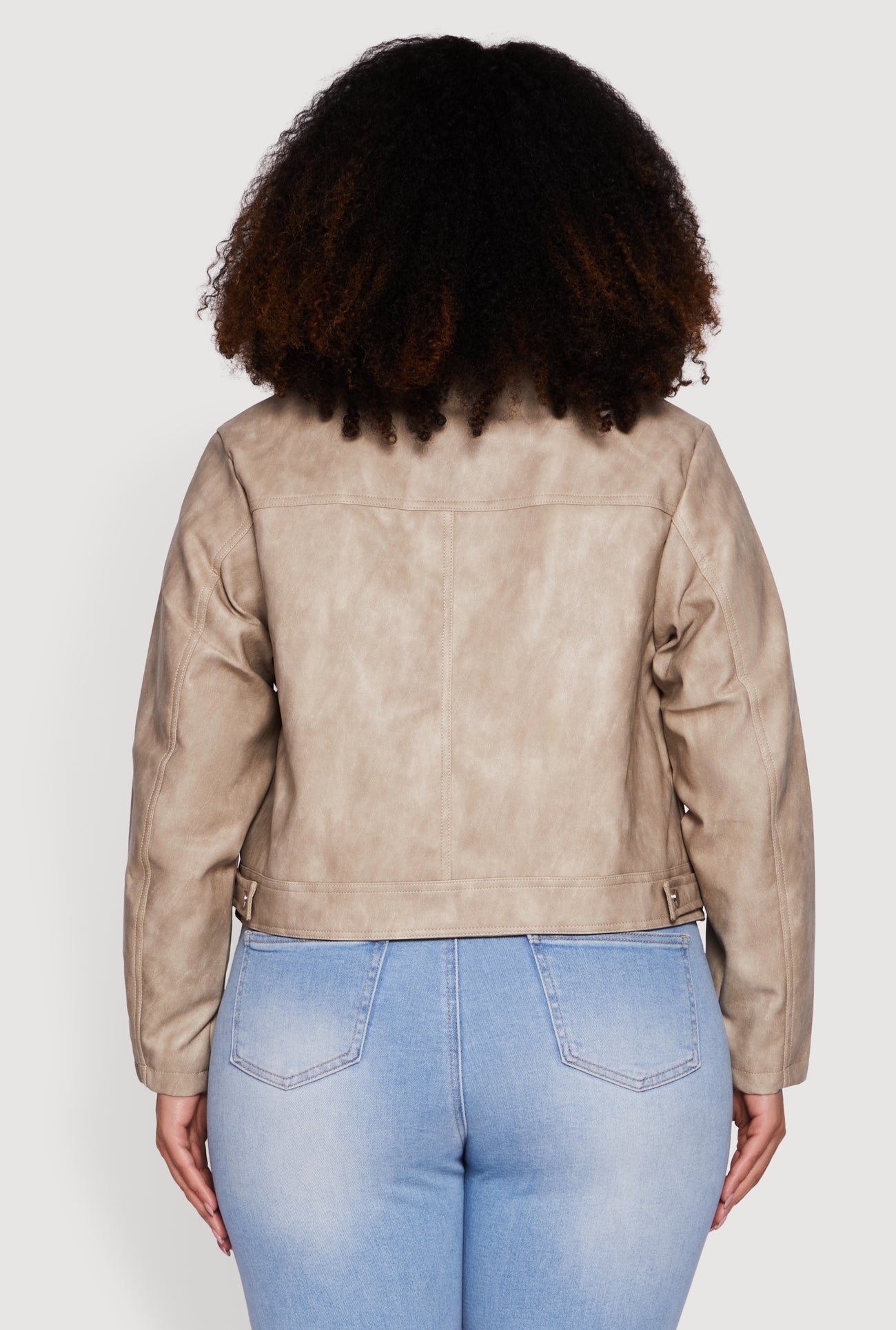 3887077660243325_006