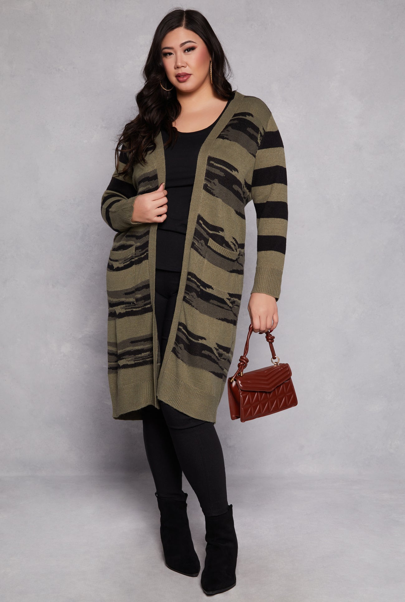 3920074056385032_002