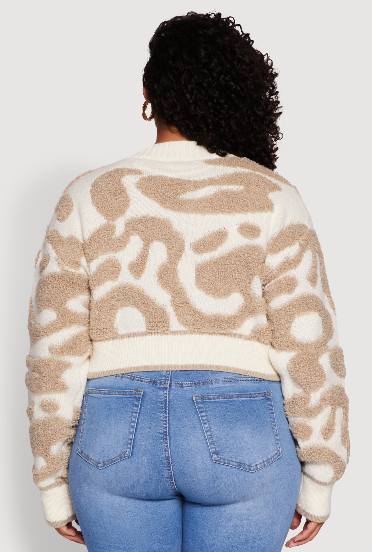 3926064721000325_006