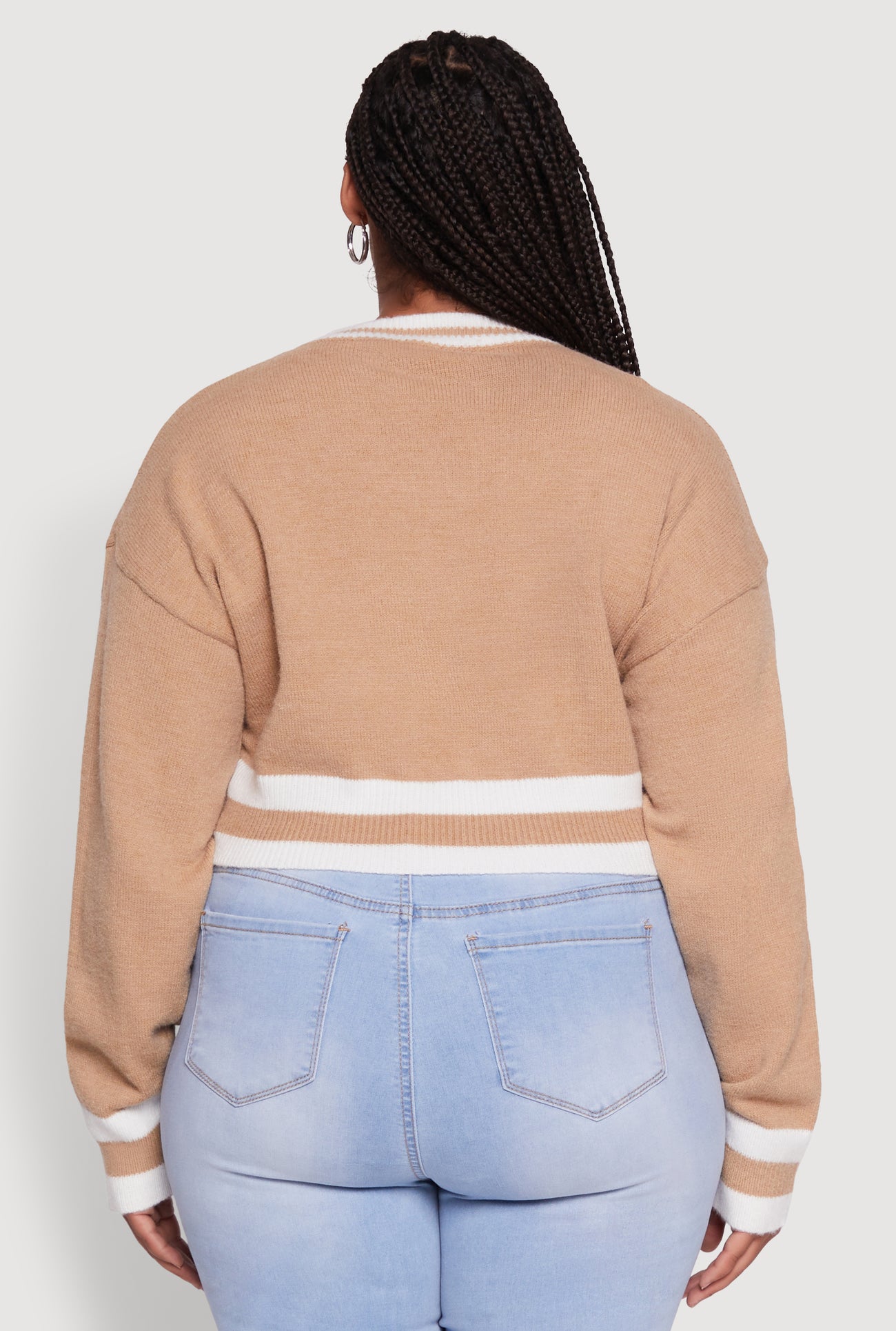 3926064721130325_006