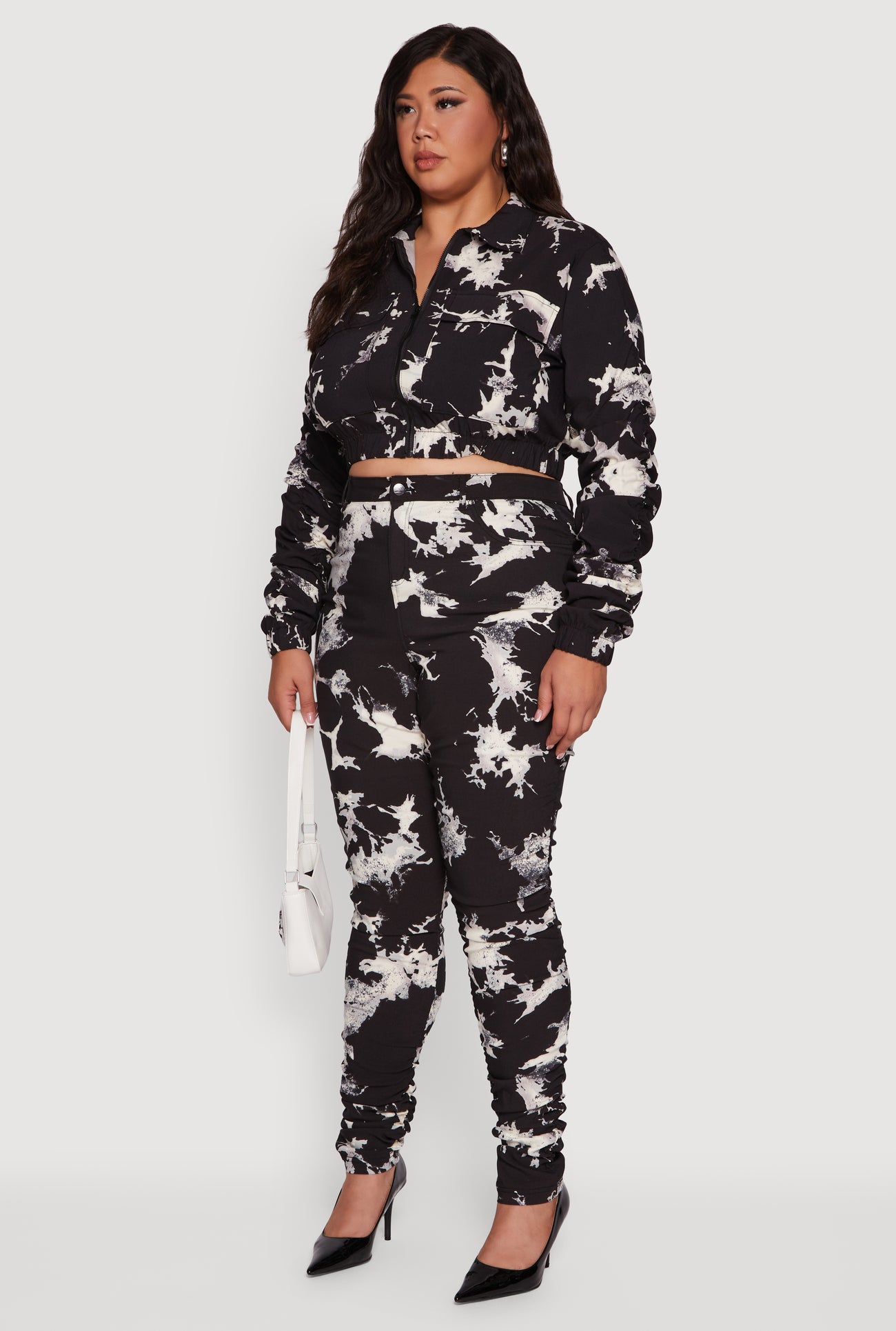 3927056575672001_005