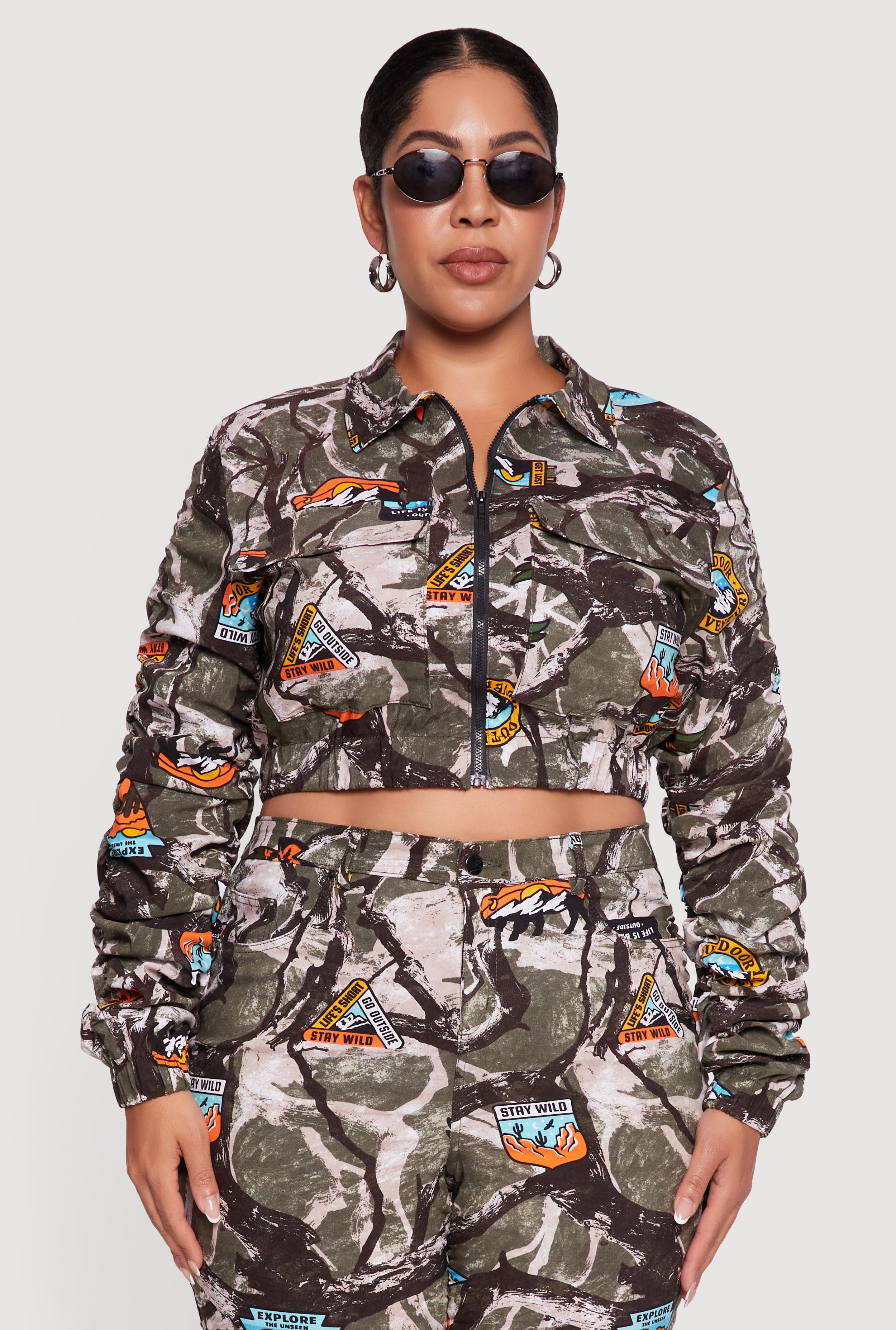 Plus Size Side Ruched Patterned Zip Front Cropped Jacket