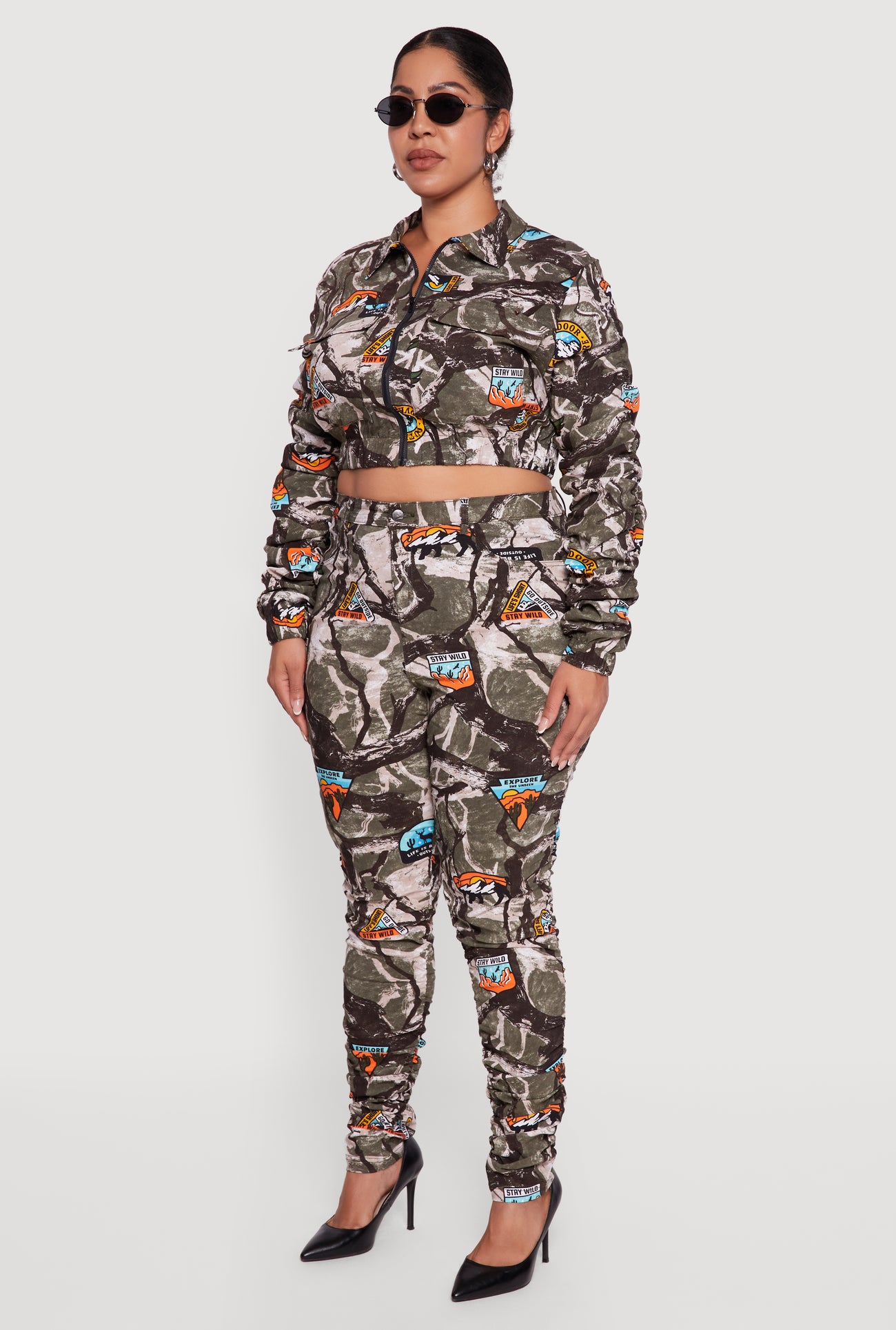 3927056575672030_005