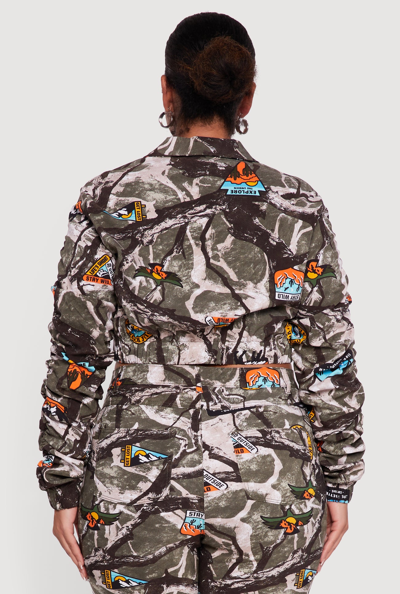 3927056575672030_006