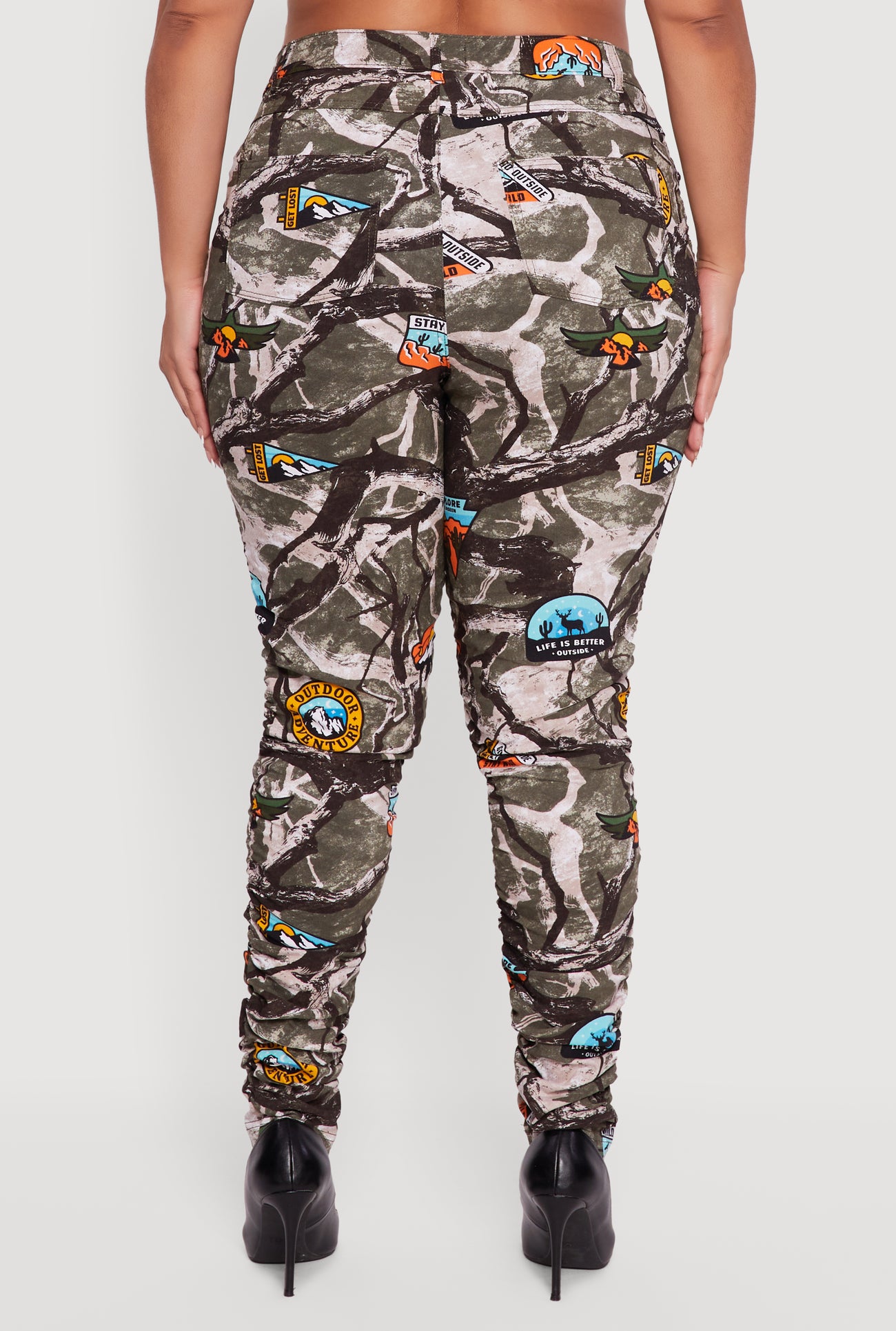 3927056575673030_005