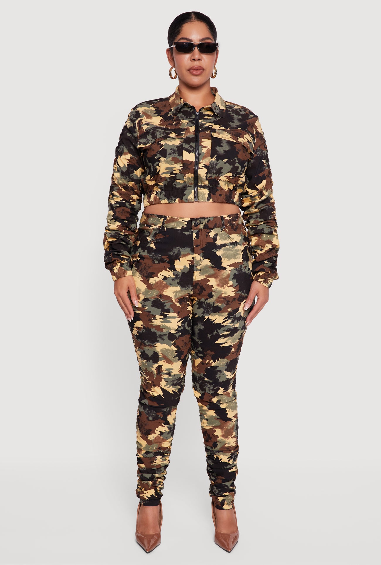 3927056575673032_002