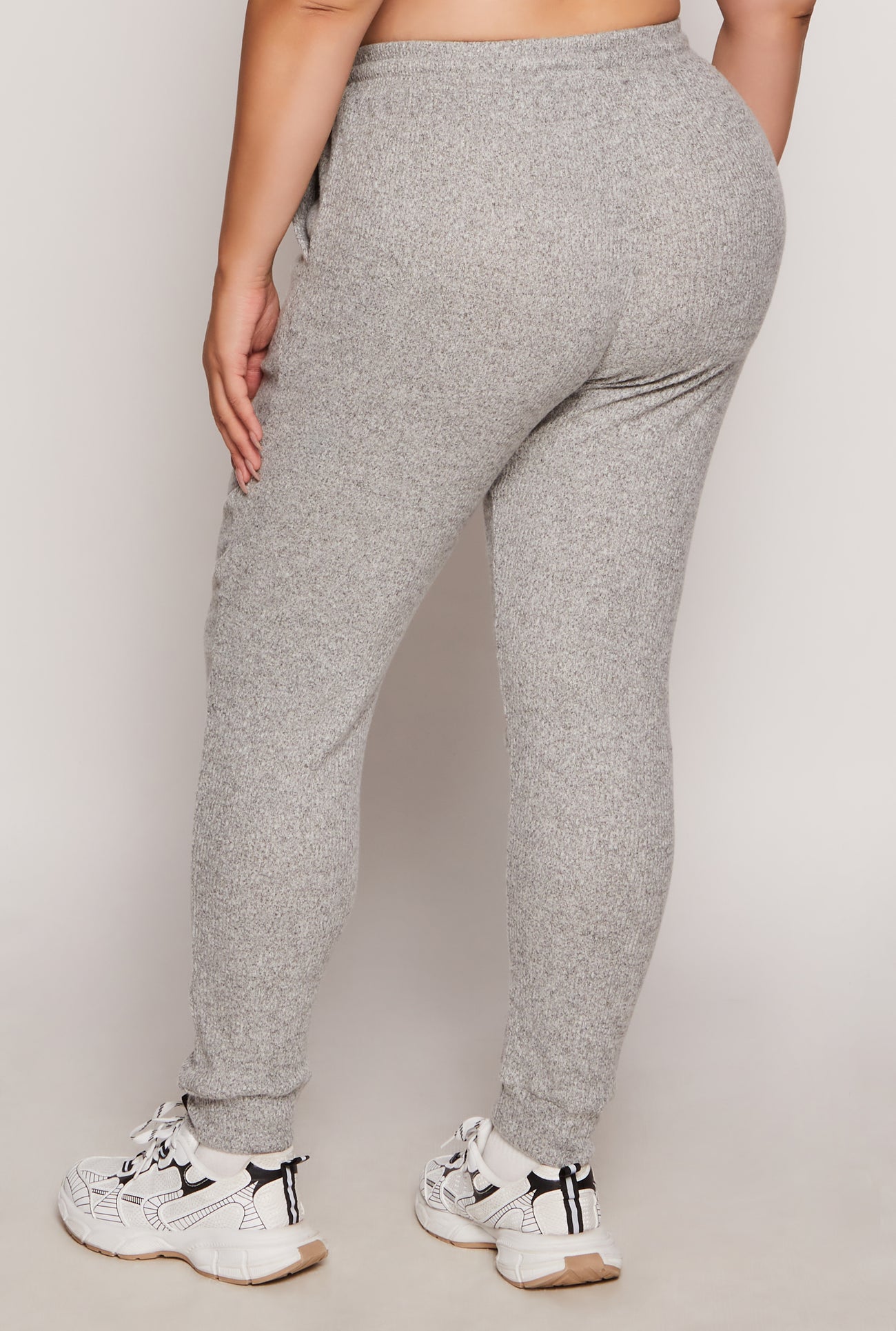 3927064728582004_003