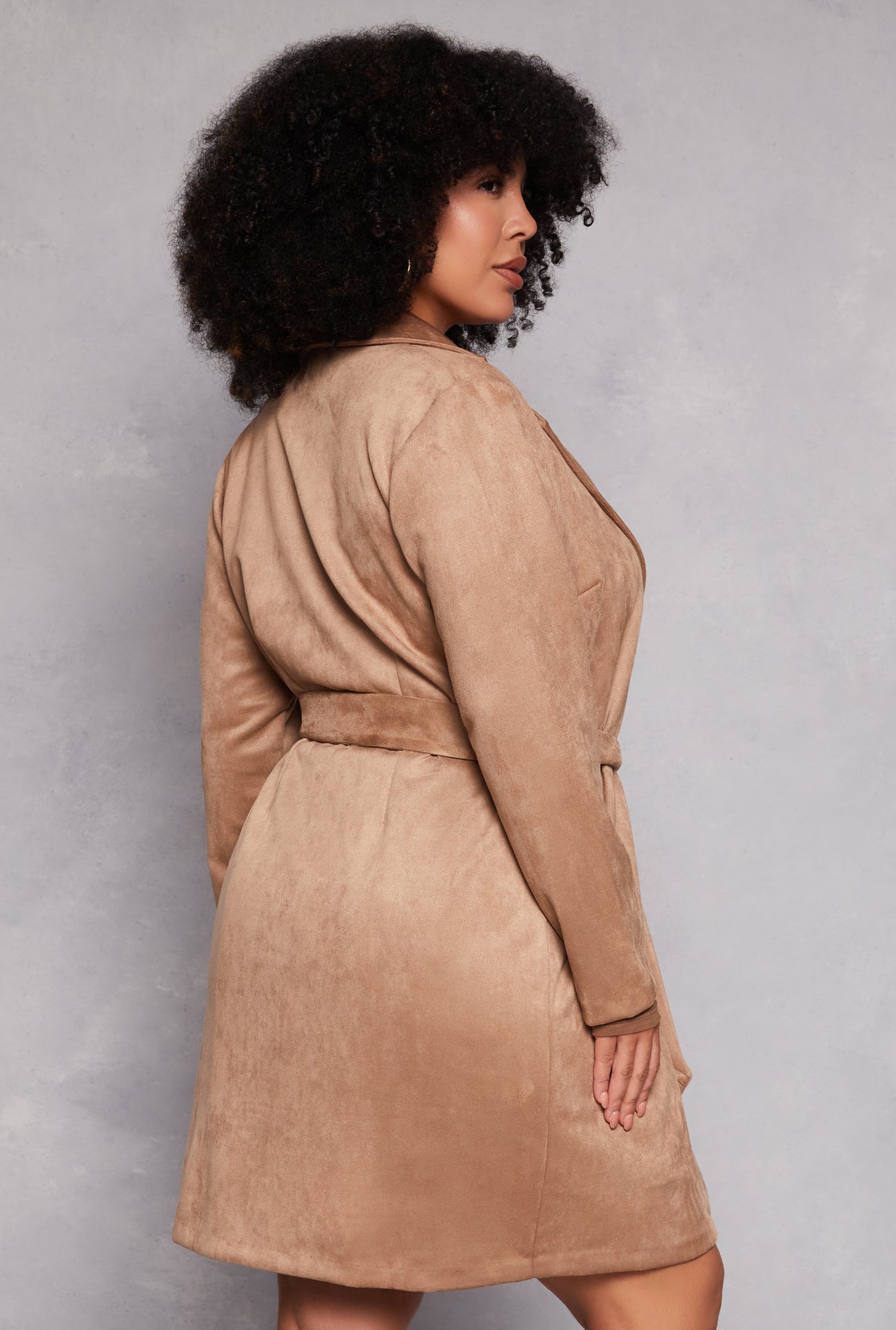 3927068516162025_003