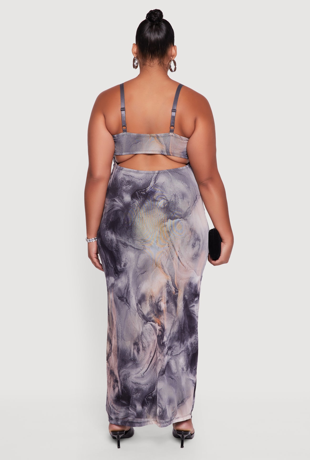 3930077138380001_005