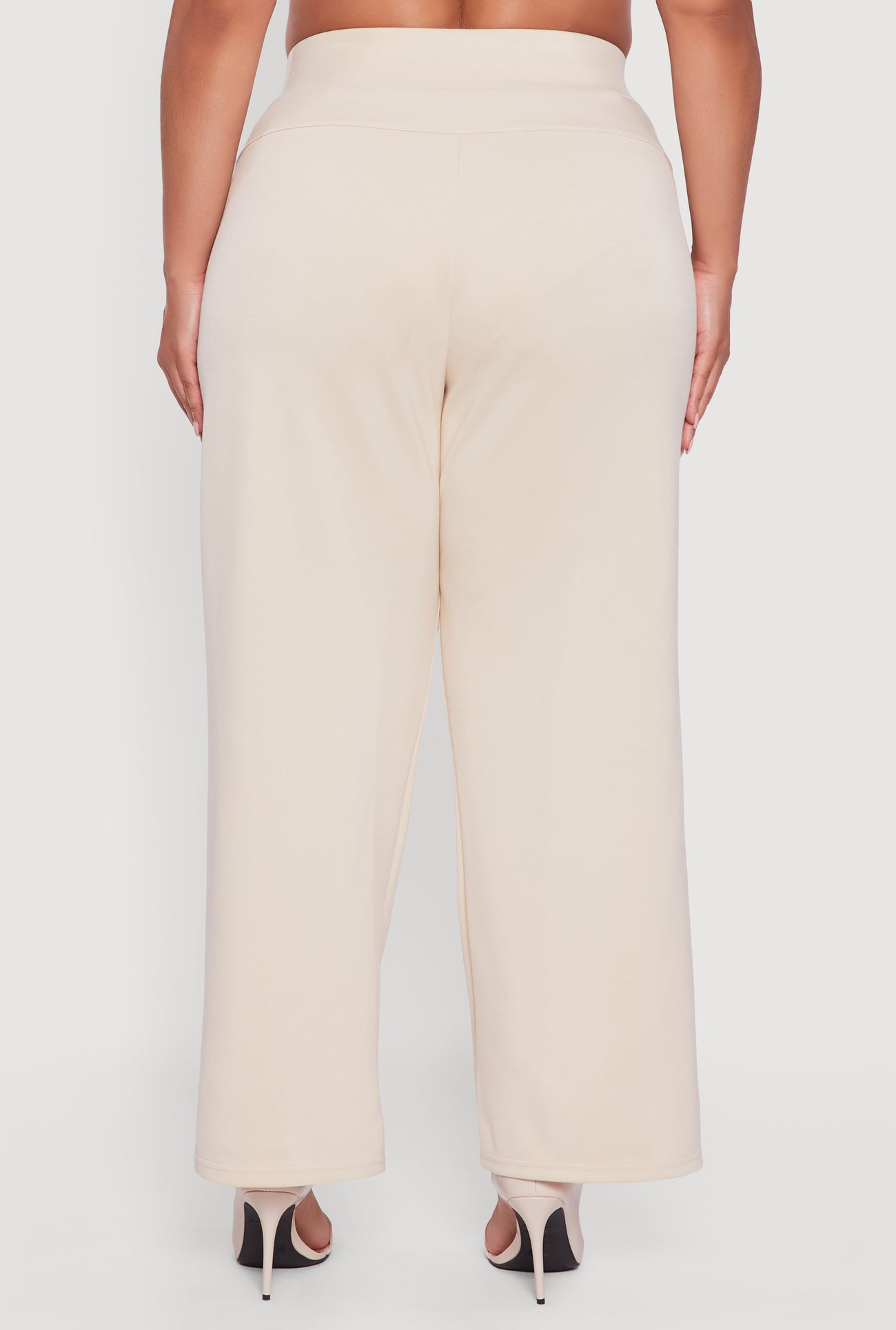 3961074646463016_006