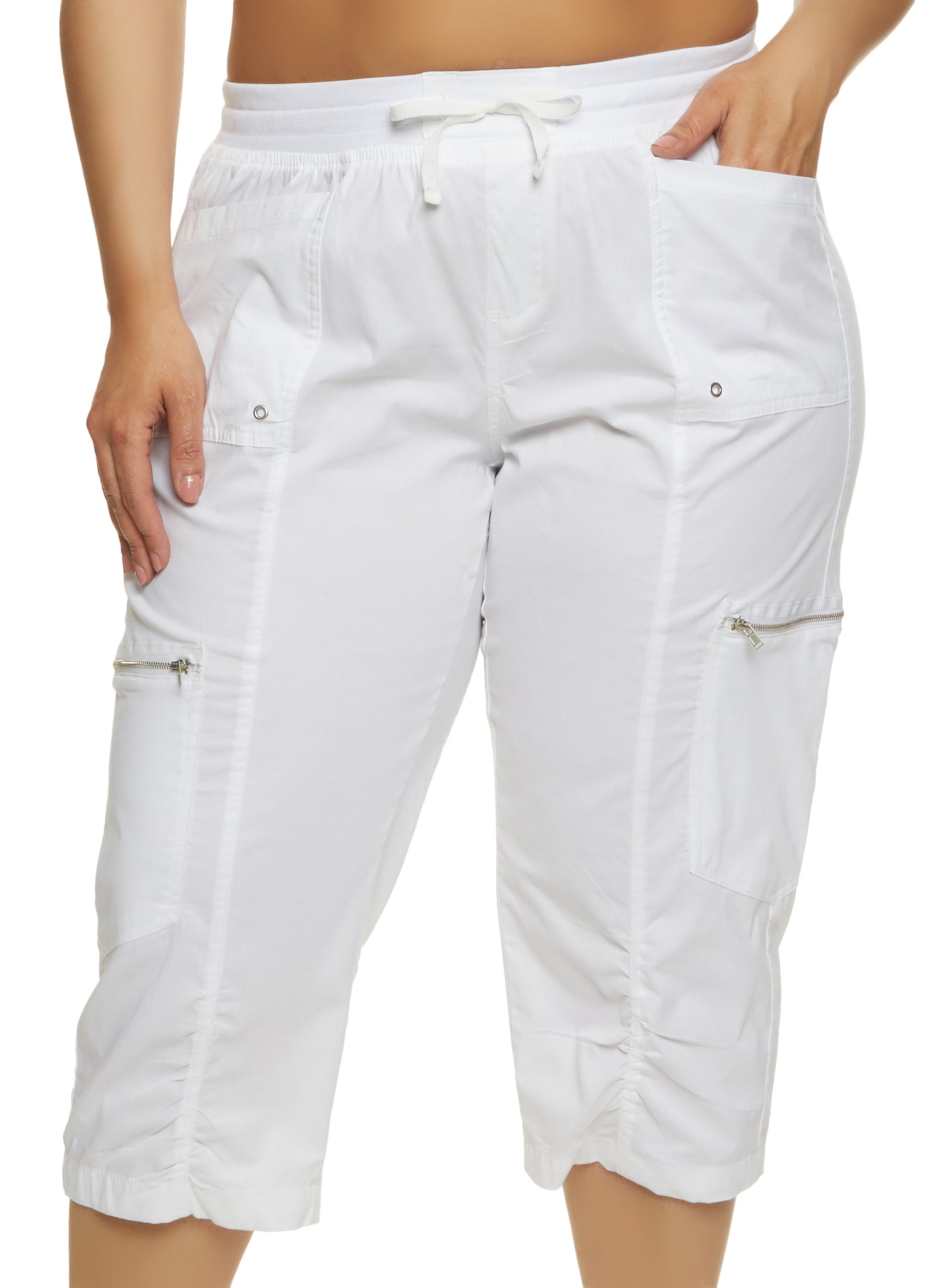 Plus Size Zip Pocket Capri Pants
