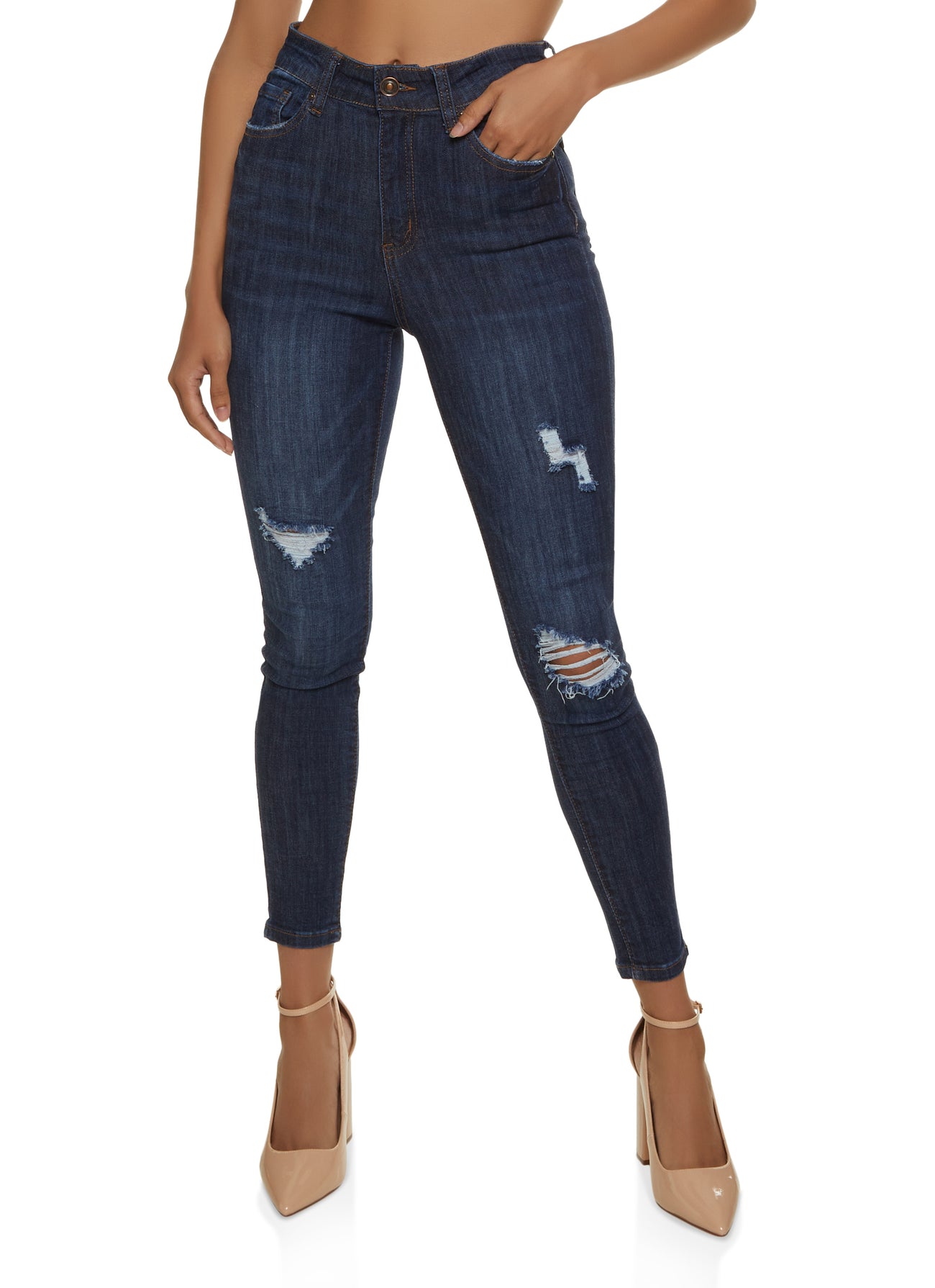 3074071613326408_001