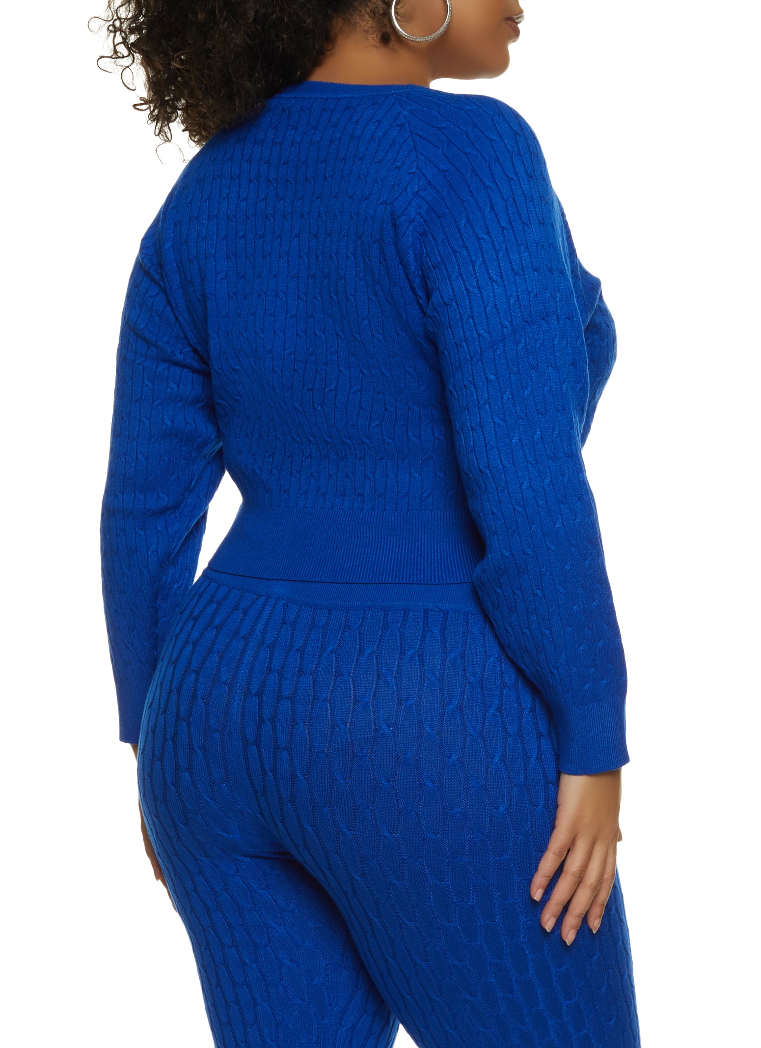 Plus Size Cable Knit Crew Neck Pullover Sweater