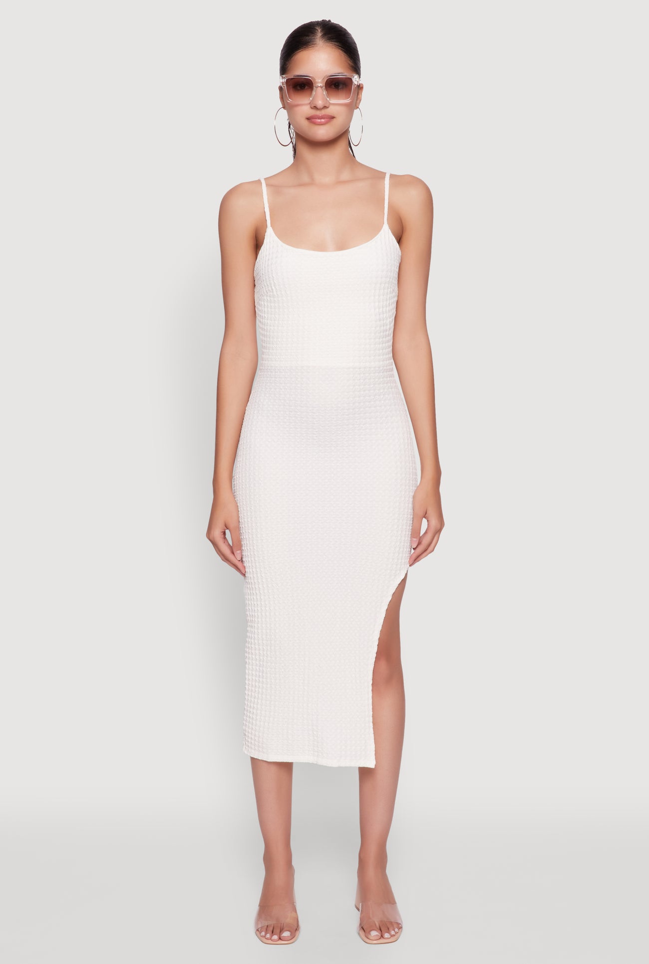 Chic Textured Knit Scoop Neck Bodycon Dress with Side Slit