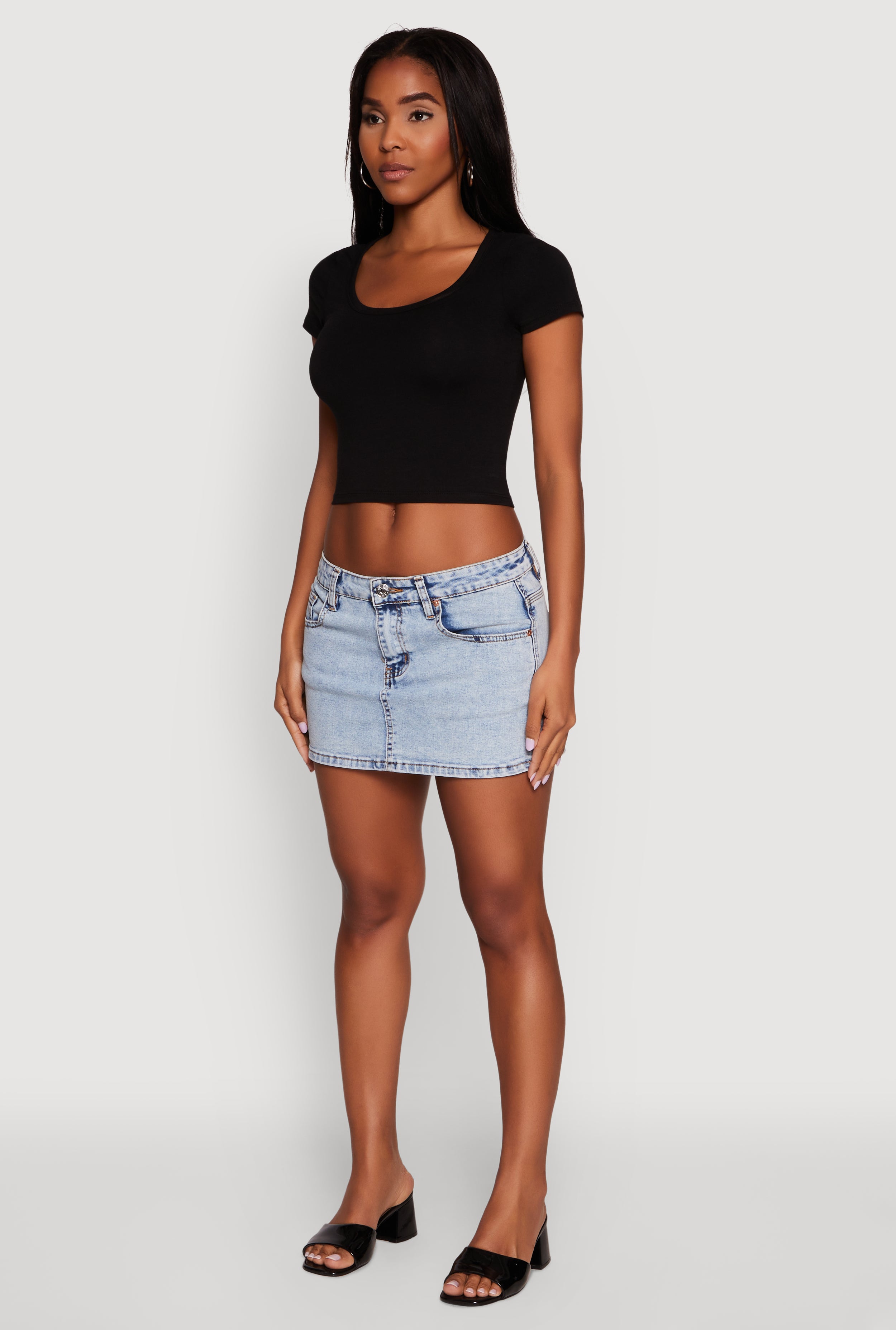 Ambiance Classic Fit Scoop Neck Short Sleeve Cropped Tee