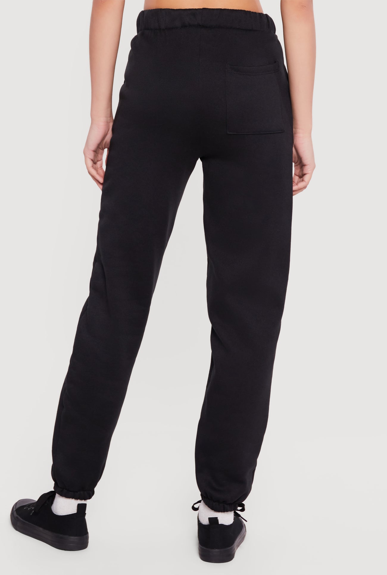 1056038343368001_005