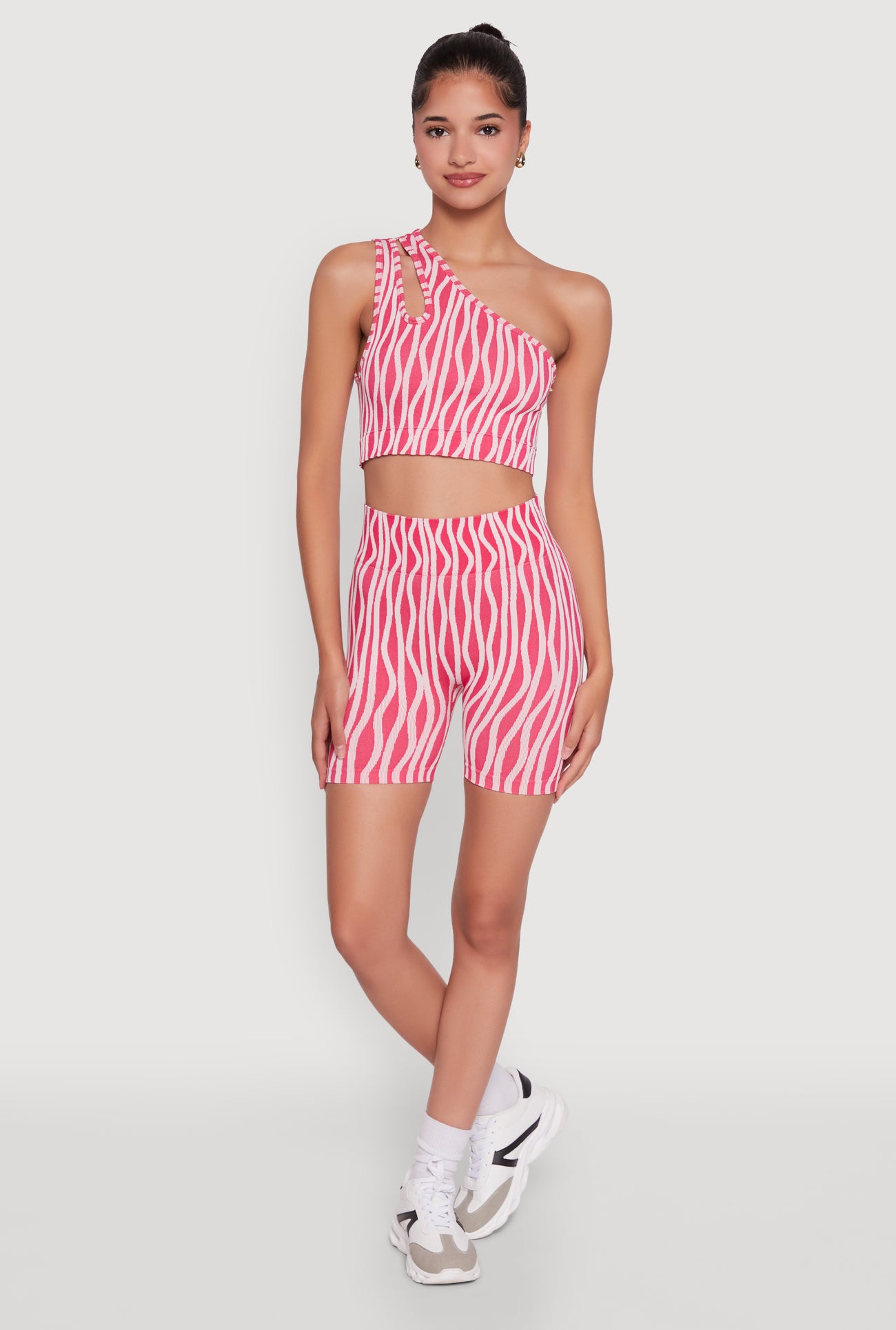 Stylish One Shoulder Sleeveless Top with Keyhole Seamless Design