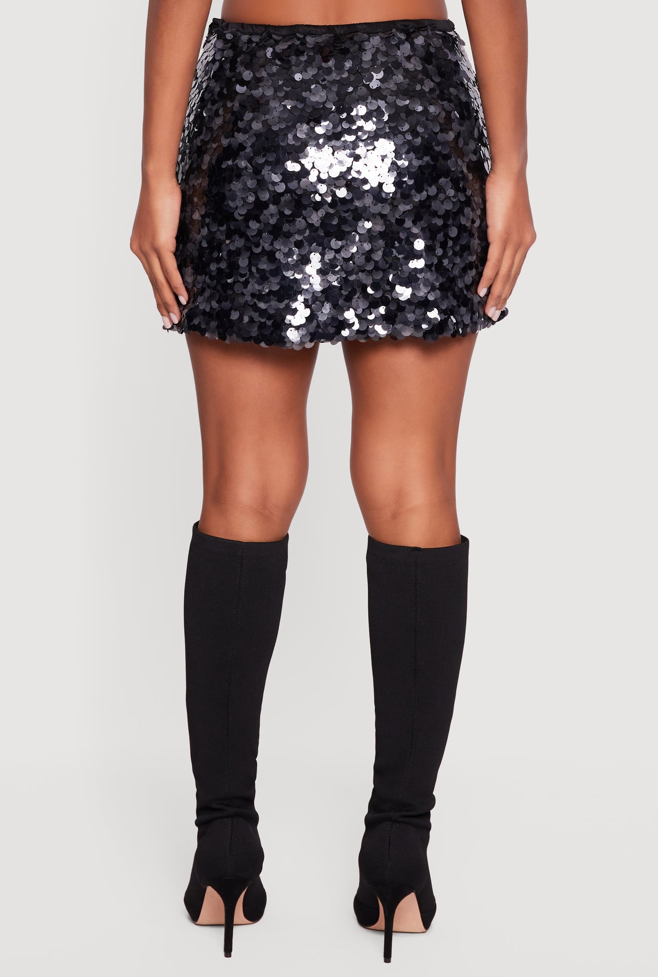 1062077666104001_006