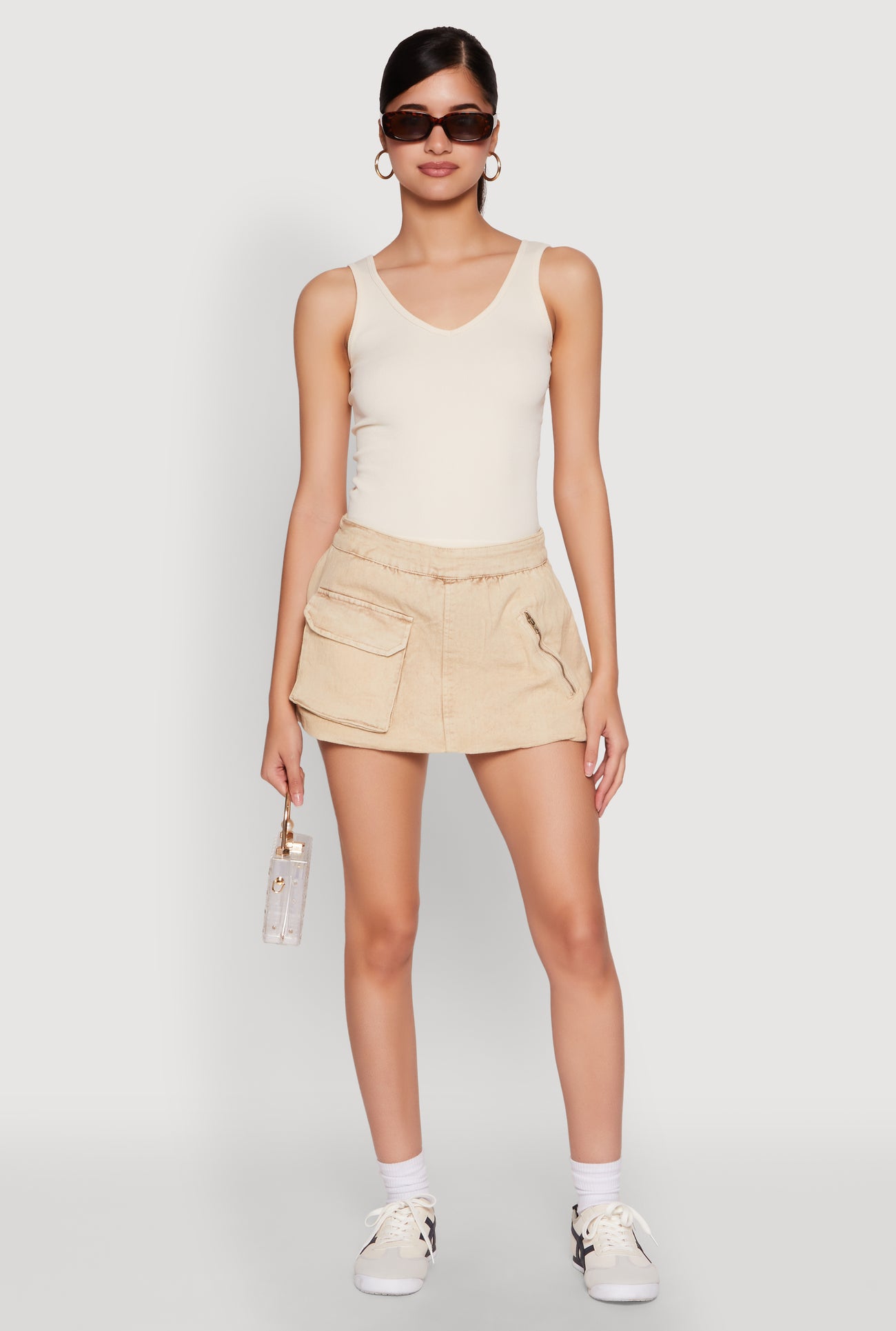 1071056578790025_001