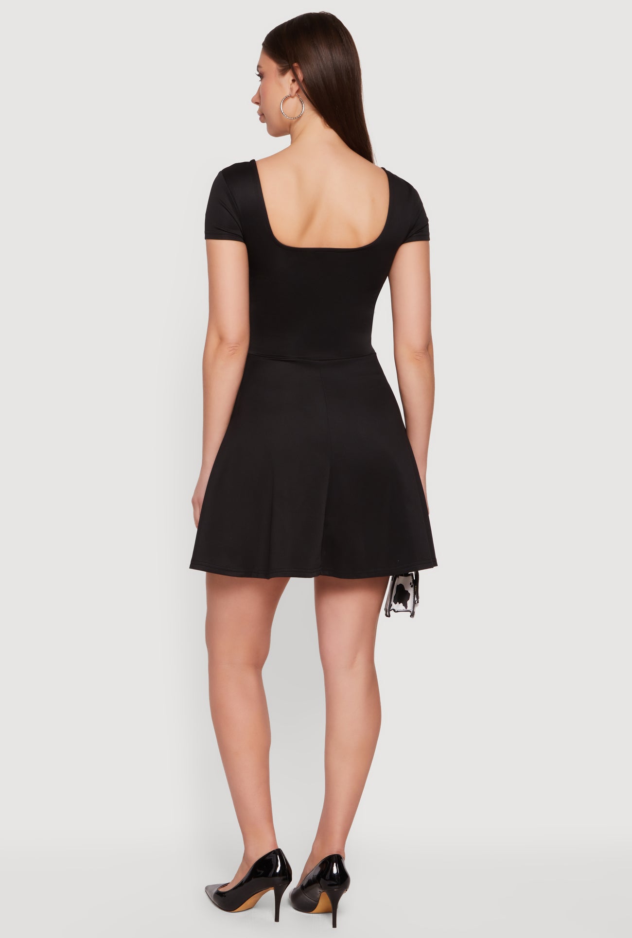 1094038346893001_003