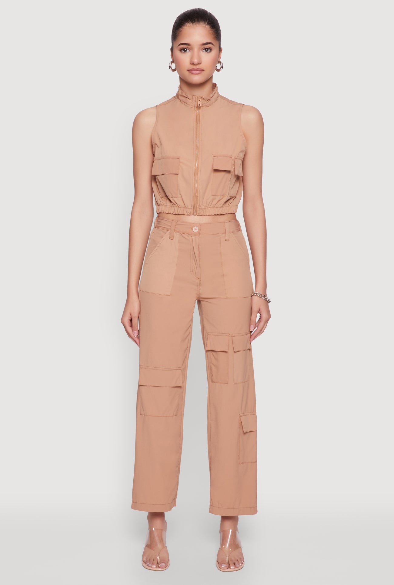 1099038348810025_002