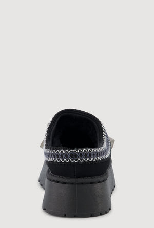 1110077377866300_003