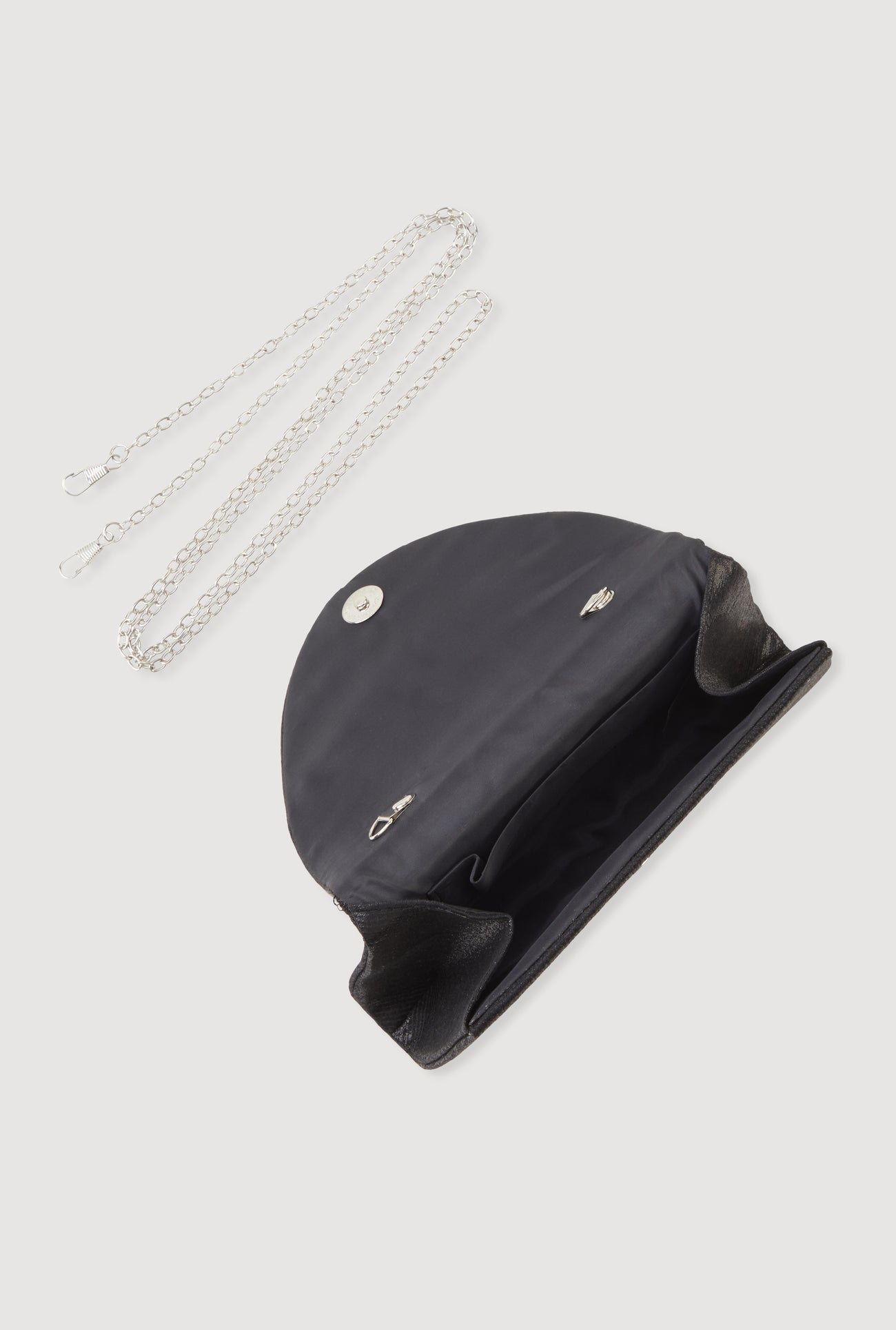 1124067445339001_006