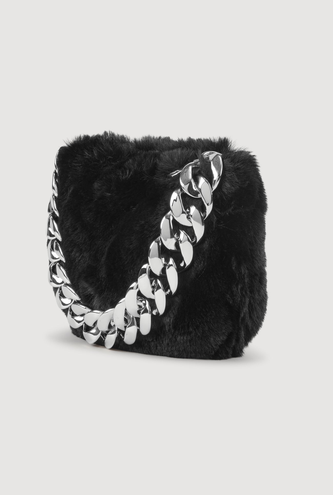 1126067442560007_005