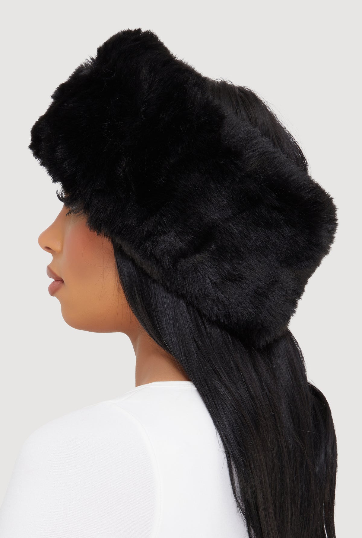 Faux Fur Headband display picture 3
