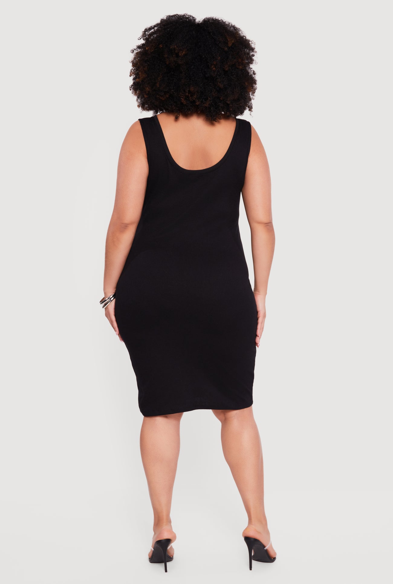 1390054266827001_003